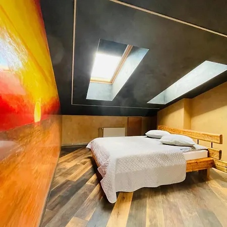 Brivibas - Sunset, Free Privat Parking, Free Wifi, Self Check-in شقة ريغا