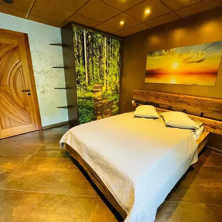 Brivibas - Sunset, Free Privat Parking, Free Wifi, Self Check-in *