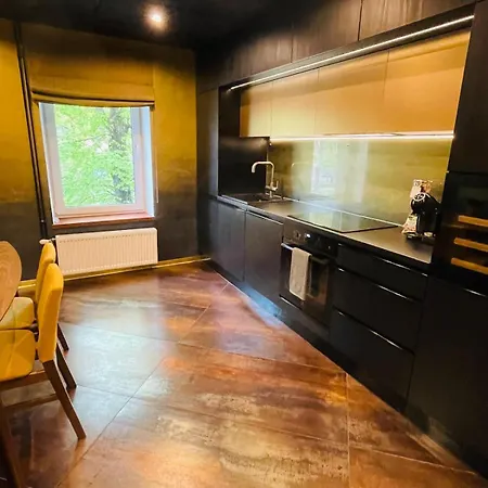 Brivibas - Sunset, Free Privat Parking, Free Wifi, Self Check-in Apartamento