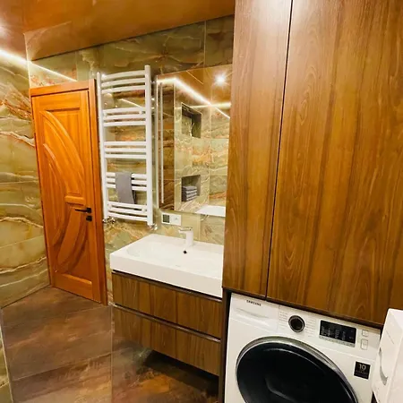 Brivibas - Sunset, Free Privat Parking, Free Wifi, Self Check-in * Riga