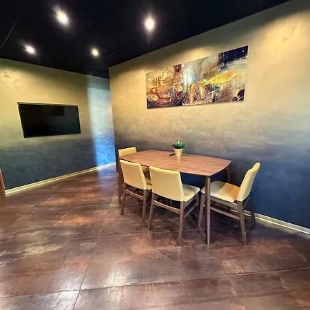 Brivibas - Sunset, Free Private Parking, Free Wifi, Self Check-in * Riga