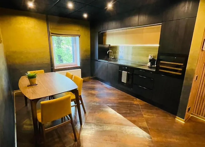 Dzīvoklis Brivibas - Sunset, Free Privat Parking, Free Wifi, Self Check-in *