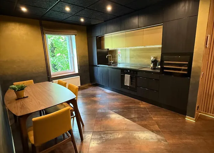 Brivibas - Sunset, Free Privat Parking, Free Wifi, Self Check-in