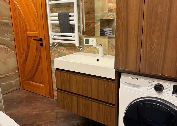 Brivibas - Sunset, Free Privat Parking, Free Wifi, Self Check-in * Riga