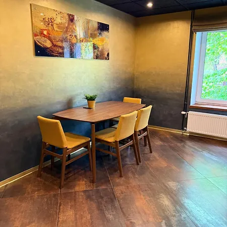 Apartman Brivibas - Sunset, Free Private Parking, Free Wifi, Self Check-in Riga