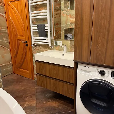 Brivibas - Sunset, Free Private Parking, Free Wifi, Self Check-in * Riga