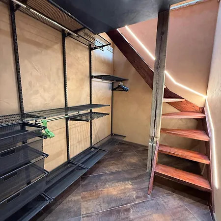 Brivibas - Sunset, Free Private Parking, Free Wifi, Self Check-in Apartman